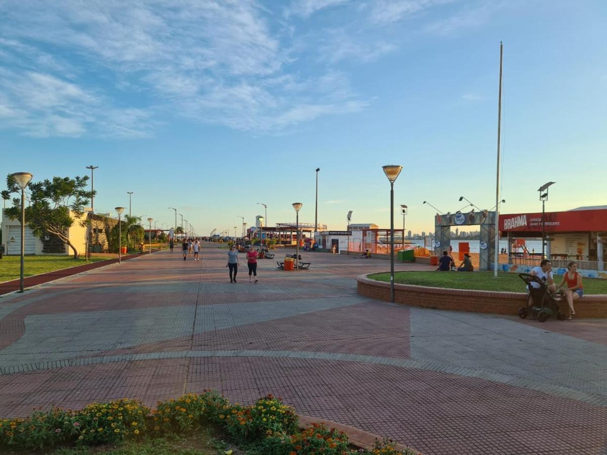 Costanera Encarnacion - Apartamento Entero Luaran gambar